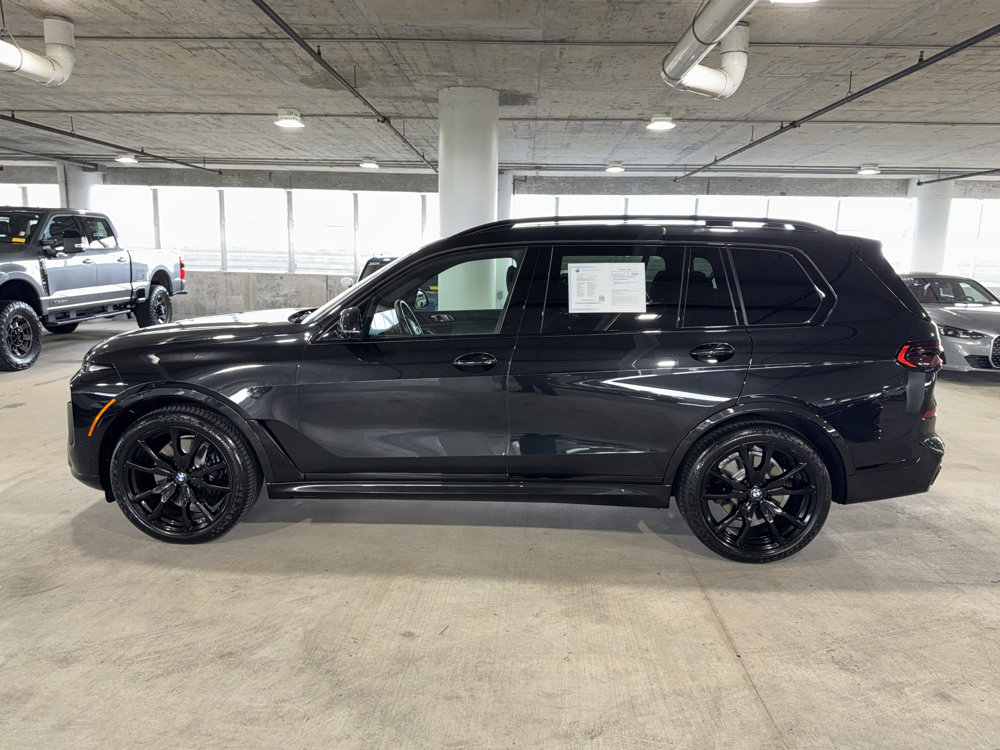 Certified 2025 BMW X7 xDrive40i w/ M Sport Package image 5