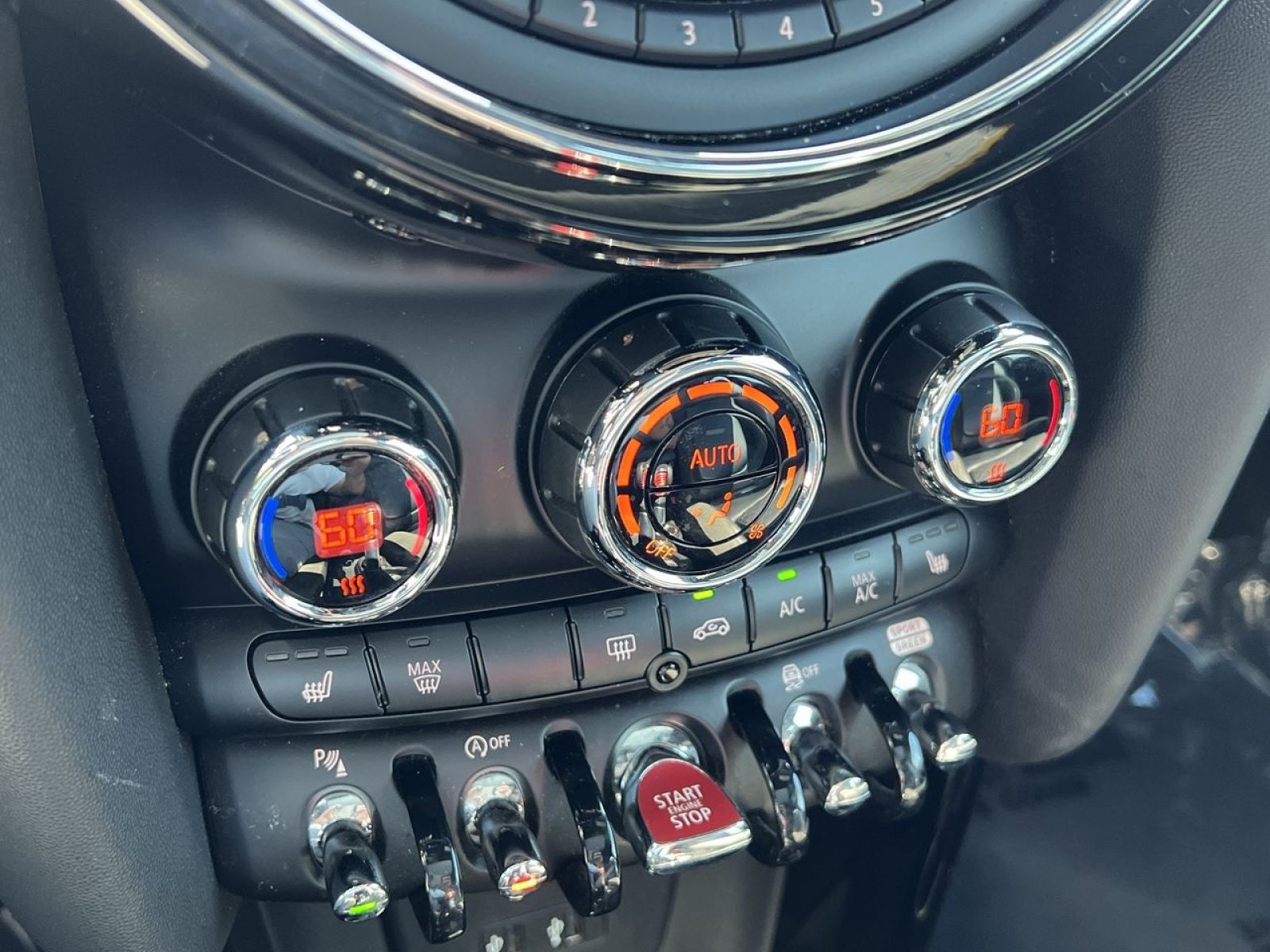 Used 2019 MINI Cooper S w/ Driver Assistance Package FWD image 18