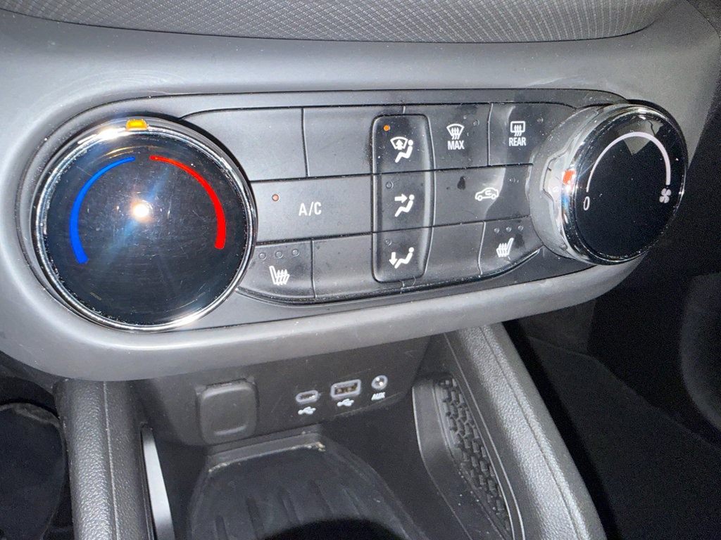 Used 2021 Chevrolet TrailBlazer LT FWD image 36