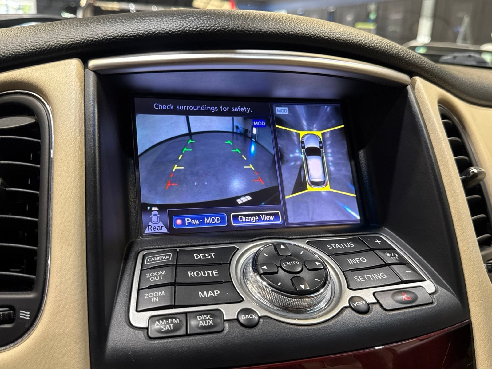 Used 2017 INFINITI QX50 AWD w/ Premium Plus Package image 33