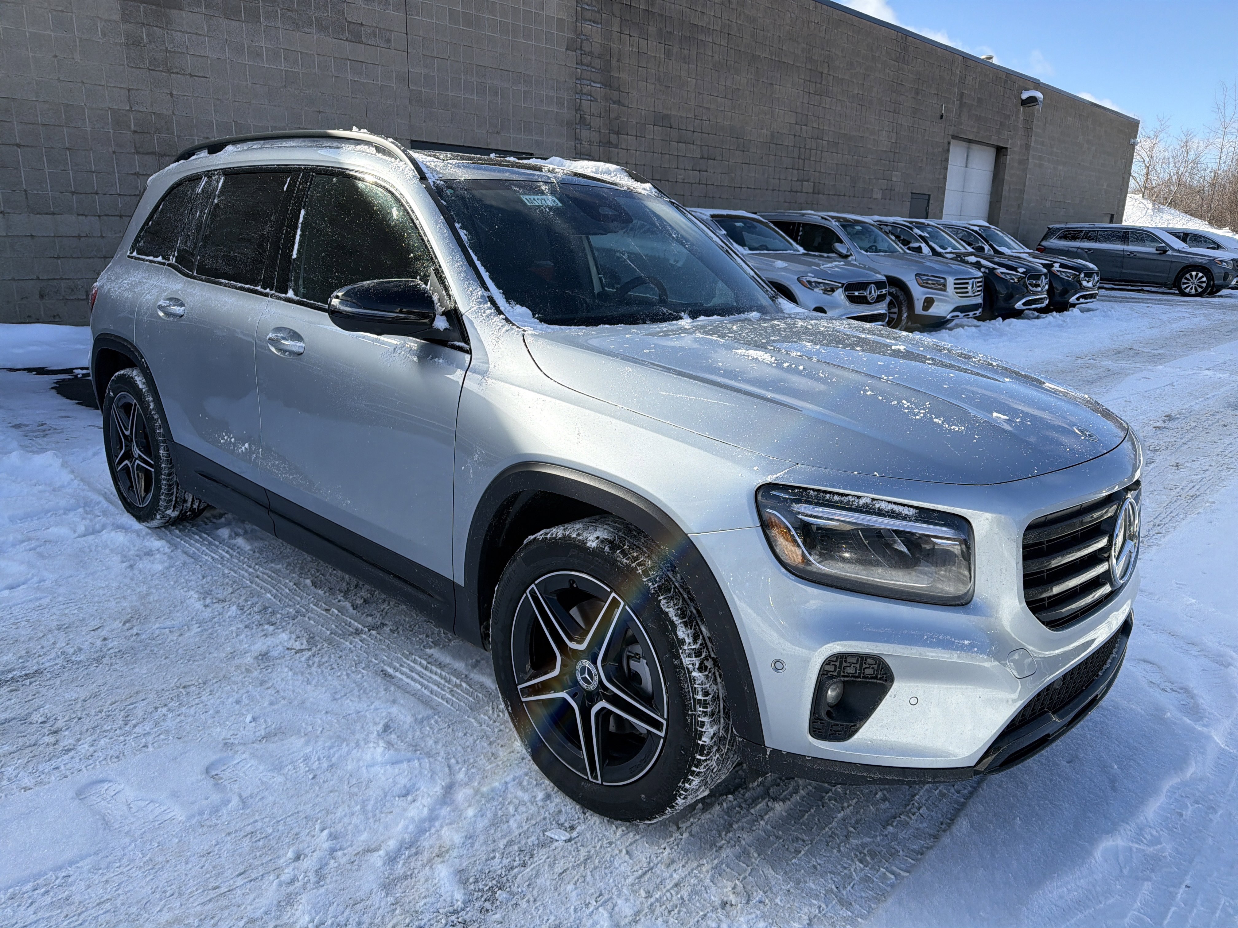 New 2026 Mercedes-Benz GLB 250 4MATIC image 2