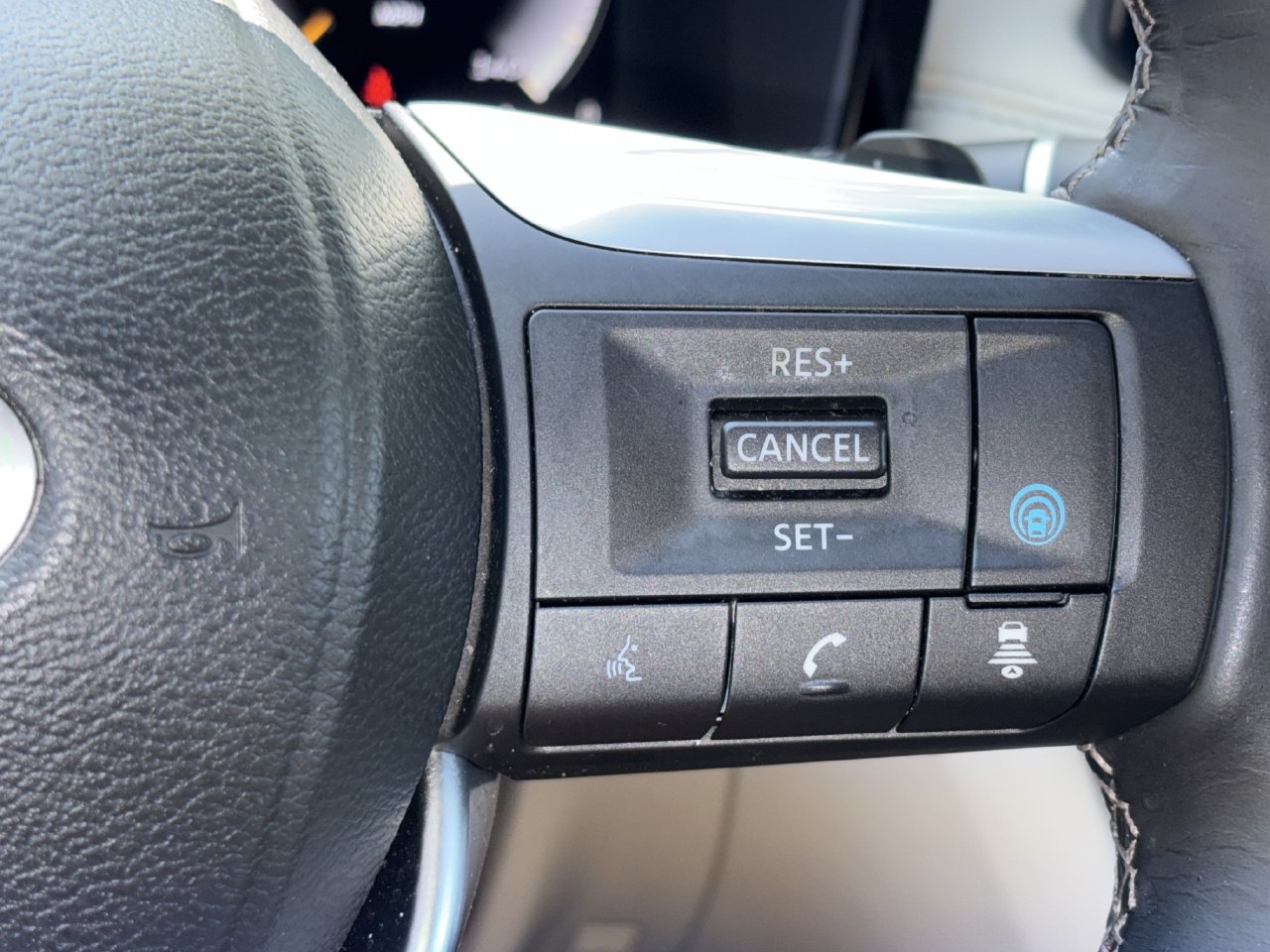 Used 2023 INFINITI QX60 Sensory w/ Vision Package AWD/4WD image 15