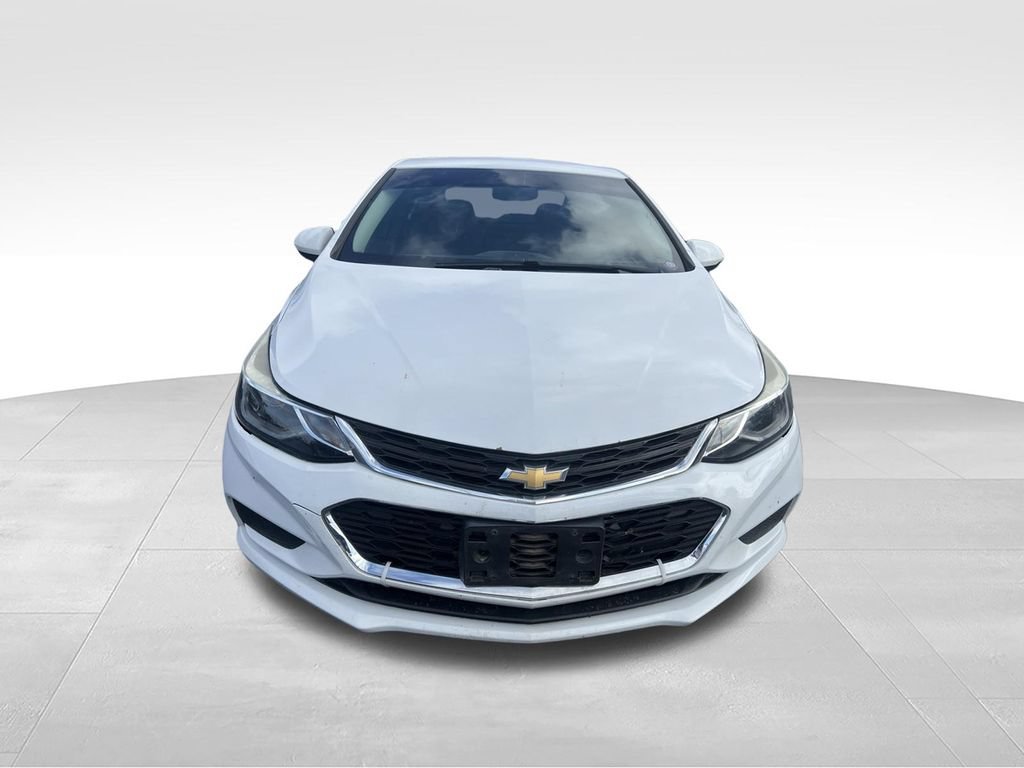 Used 2018 Chevrolet Cruze LT FWD image 18