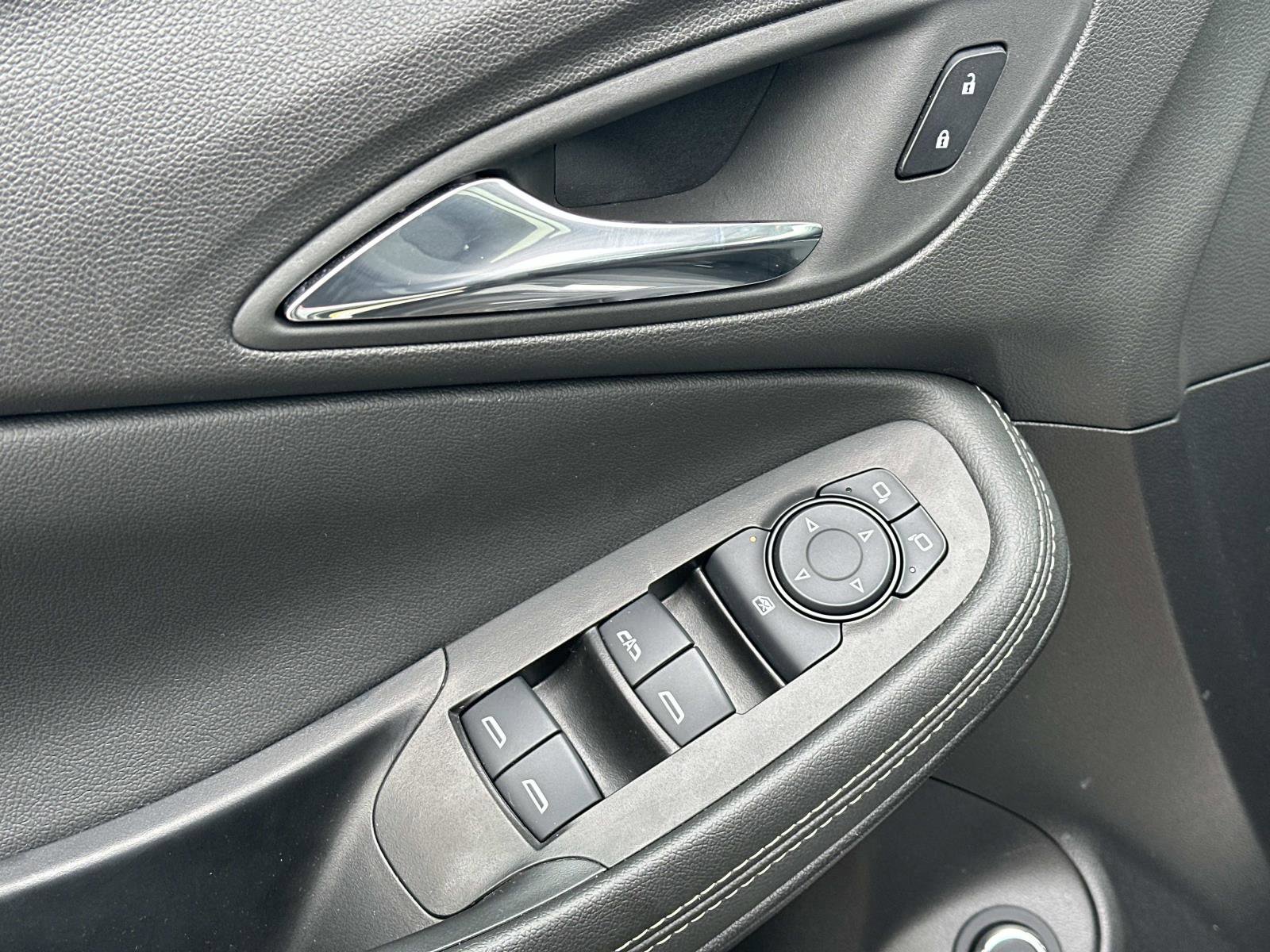 Certified 2023 Buick Encore GX Select w/ Experience Buick Package image 16