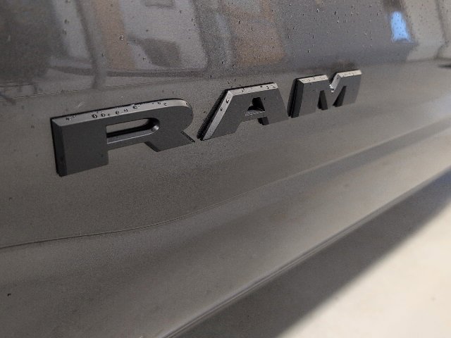 New 2026 RAM 1500 4x4 Crew Cab image 14