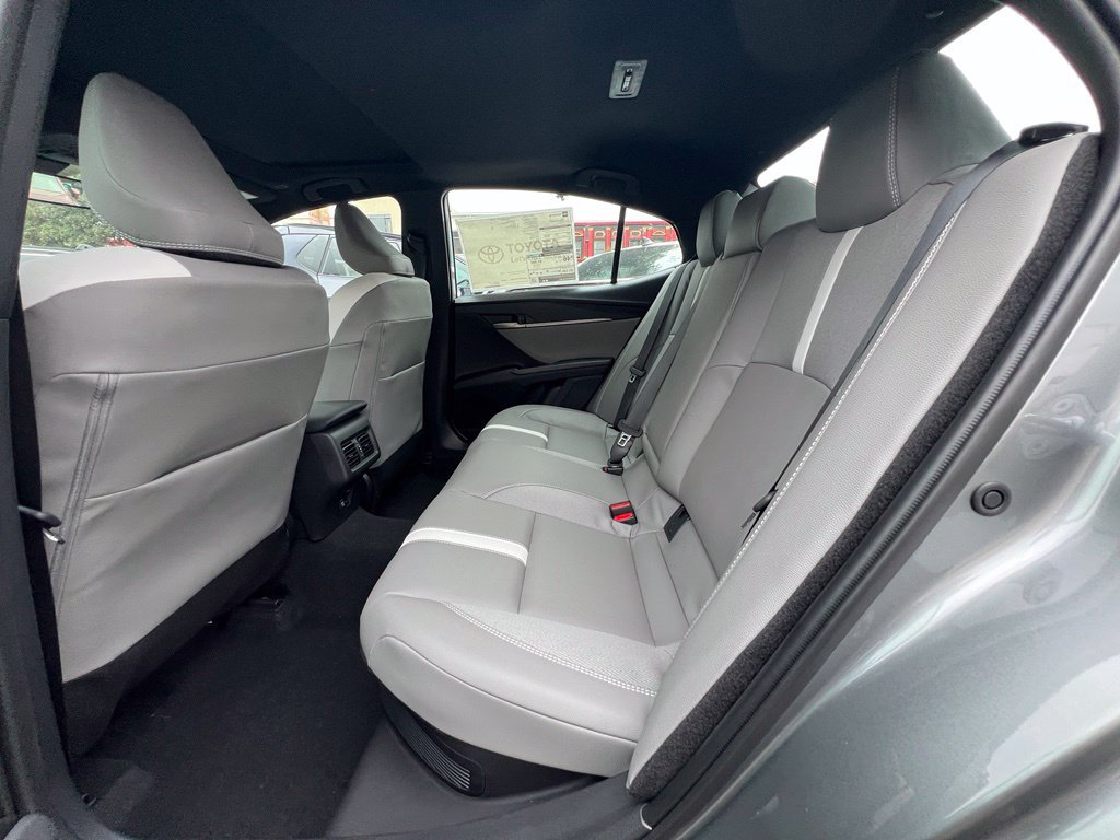 New 2026 Toyota Camry SE w/ Convenience Package FWD image 13