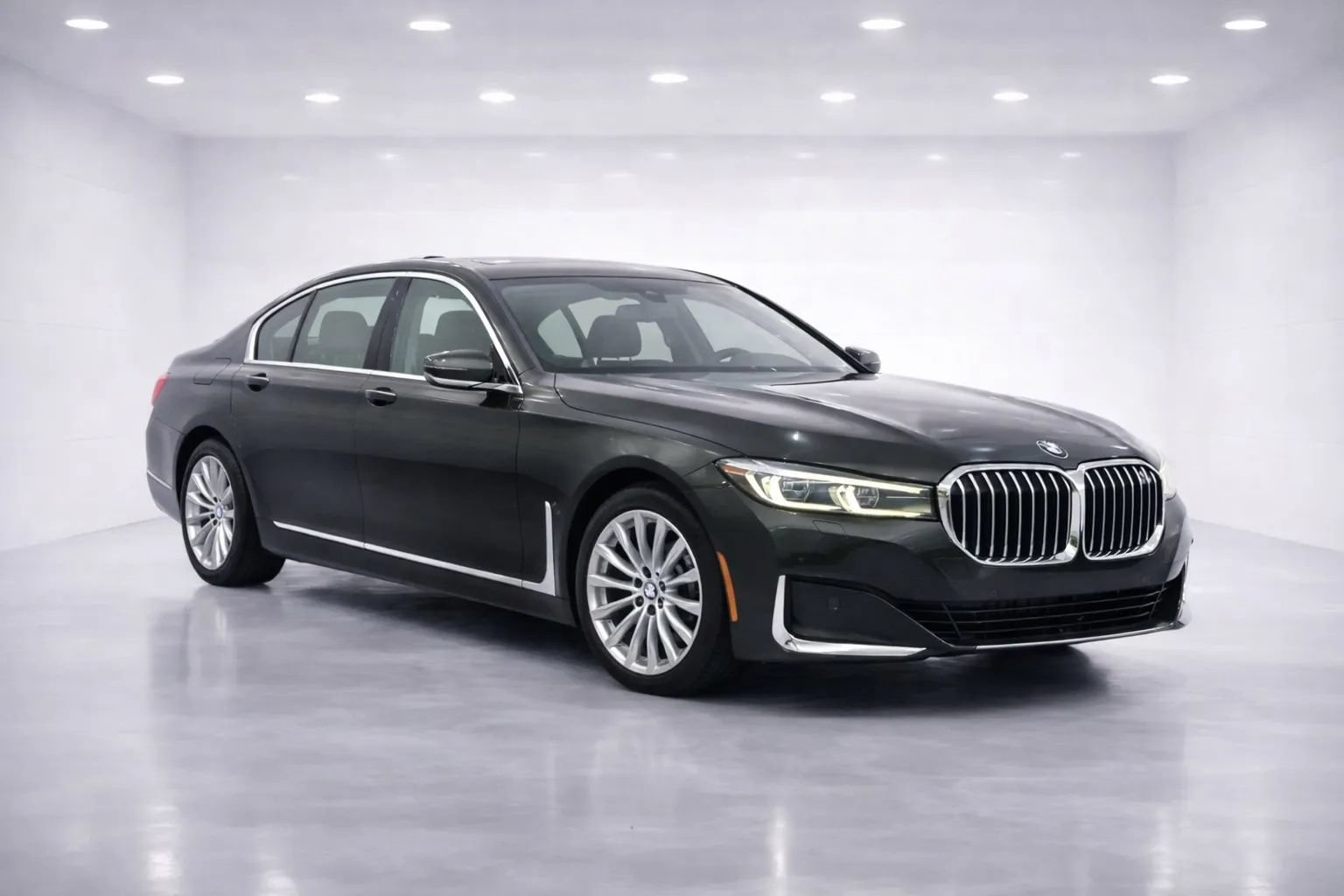 Used 2022 BMW 740i RWD image 7