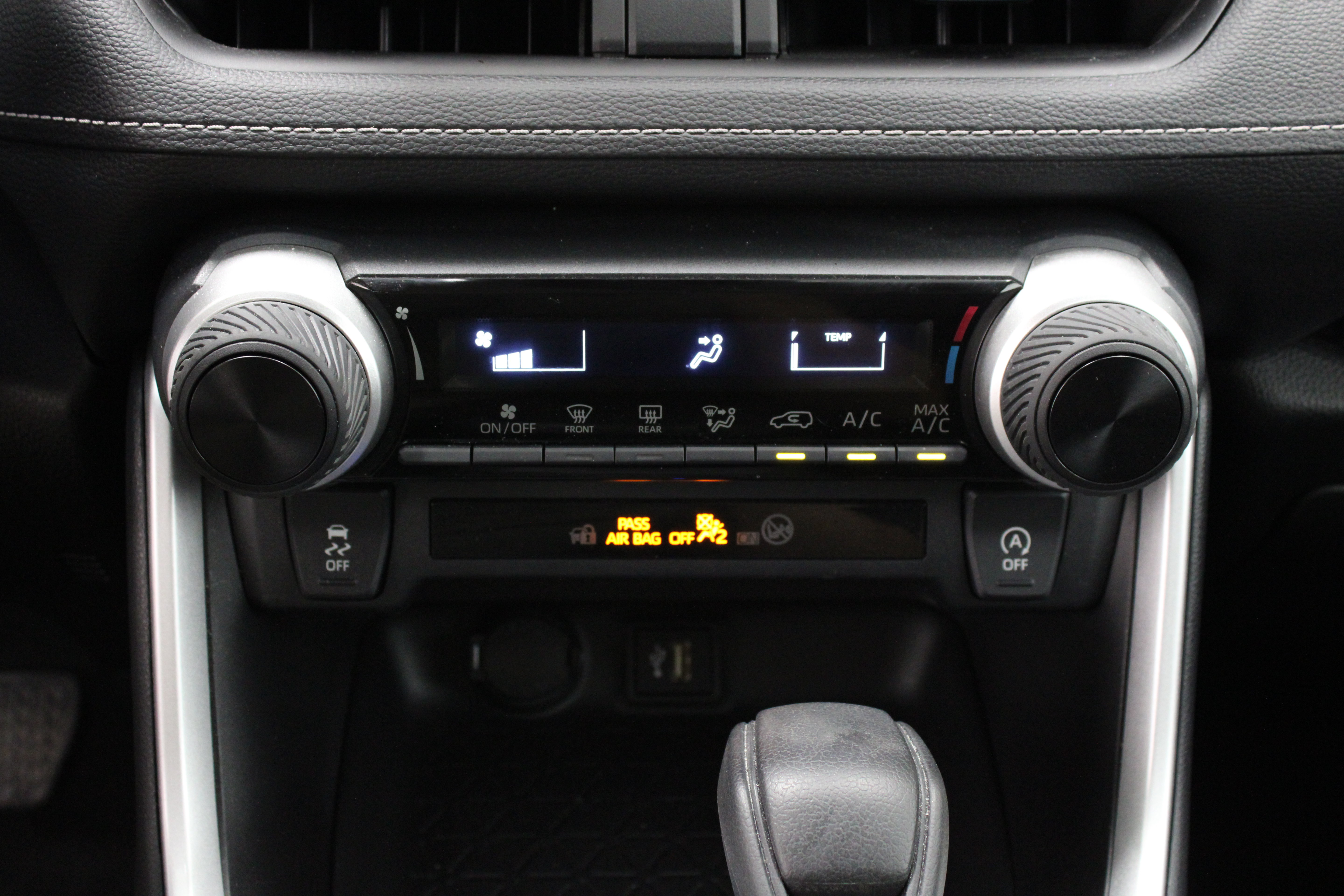 Certified 2024 Toyota RAV4 LE FWD image 18