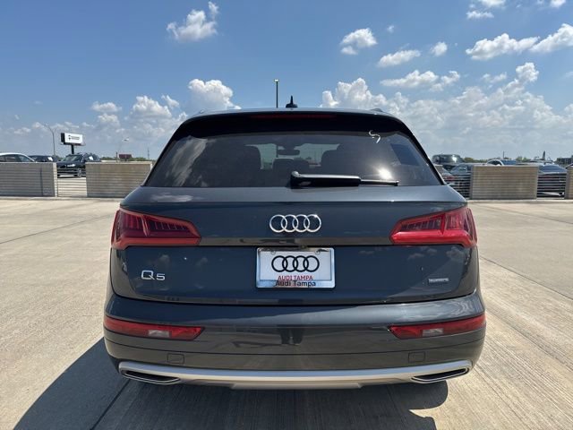 Used 2019 Audi Q5 2.0T Premium w/ Convenience Package image 4
