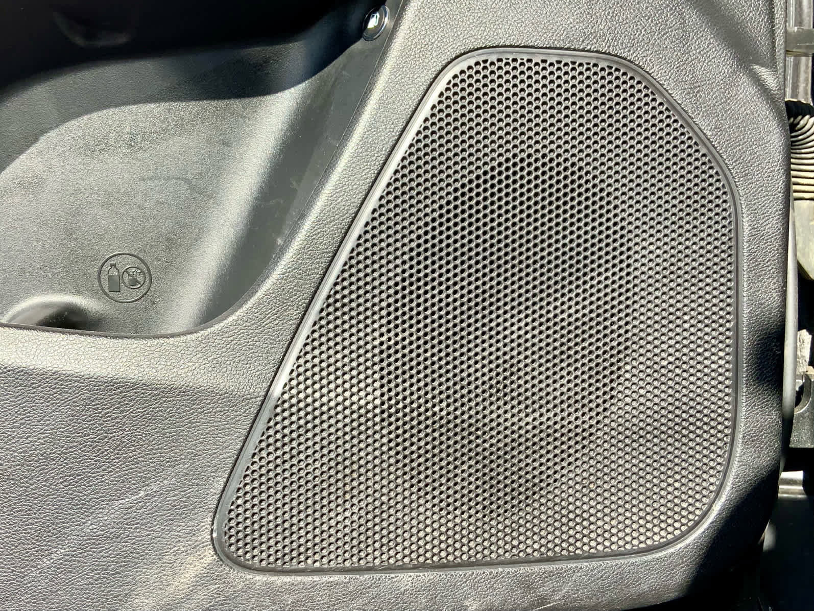 Used 2018 Jeep Cherokee Limited image 53