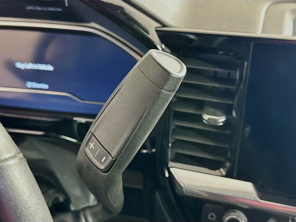 Used 2022 Chevrolet Silverado 1500 LT AWD/4WD image 23