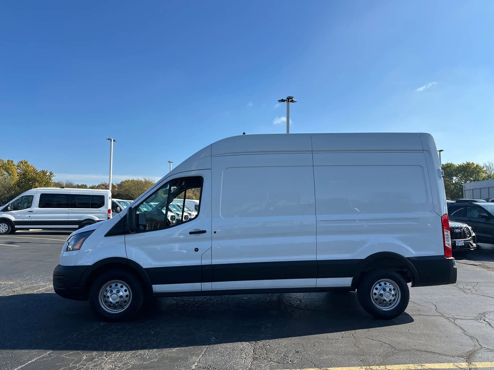 Used 2023 Ford Transit 250 148 High Roof AWD image 5
