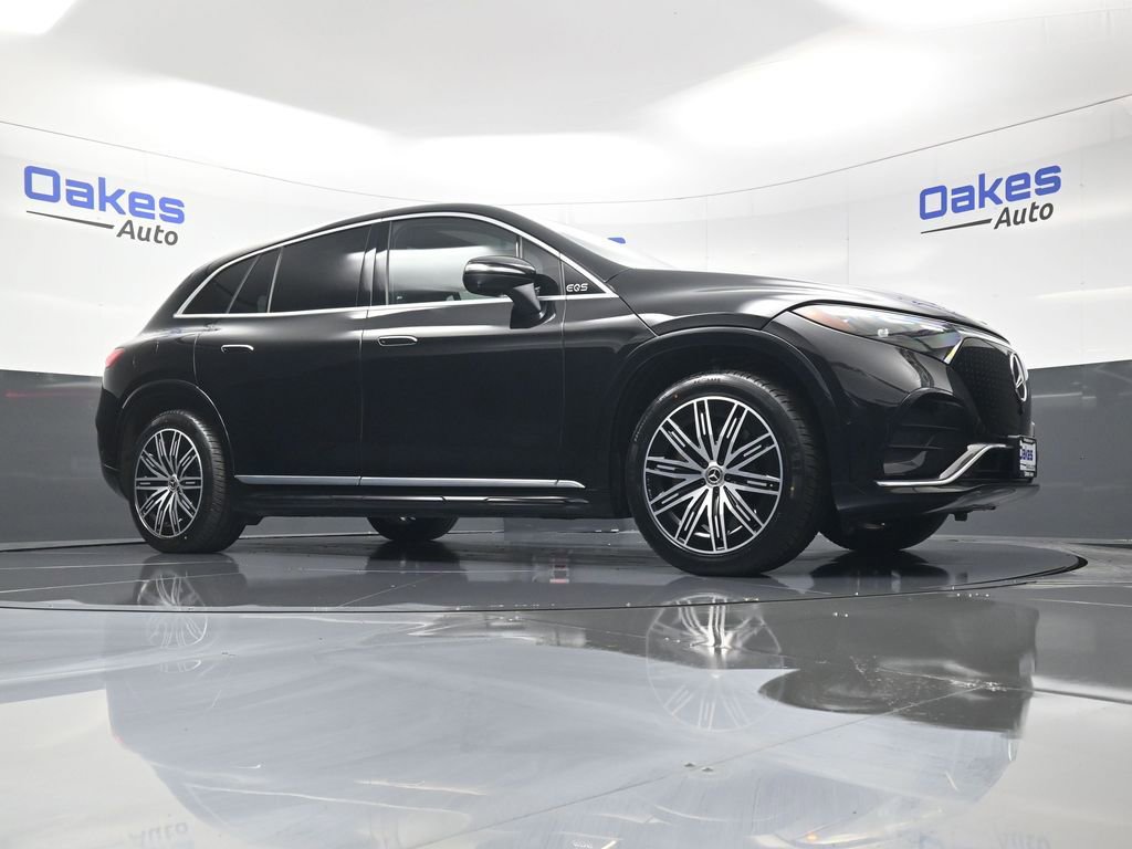 Used 2023 Mercedes-Benz EQS 580 4MATIC SUV image 40