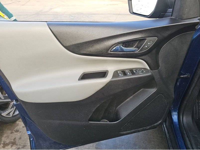 Used 2022 Chevrolet Equinox LS AWD/4WD image 27