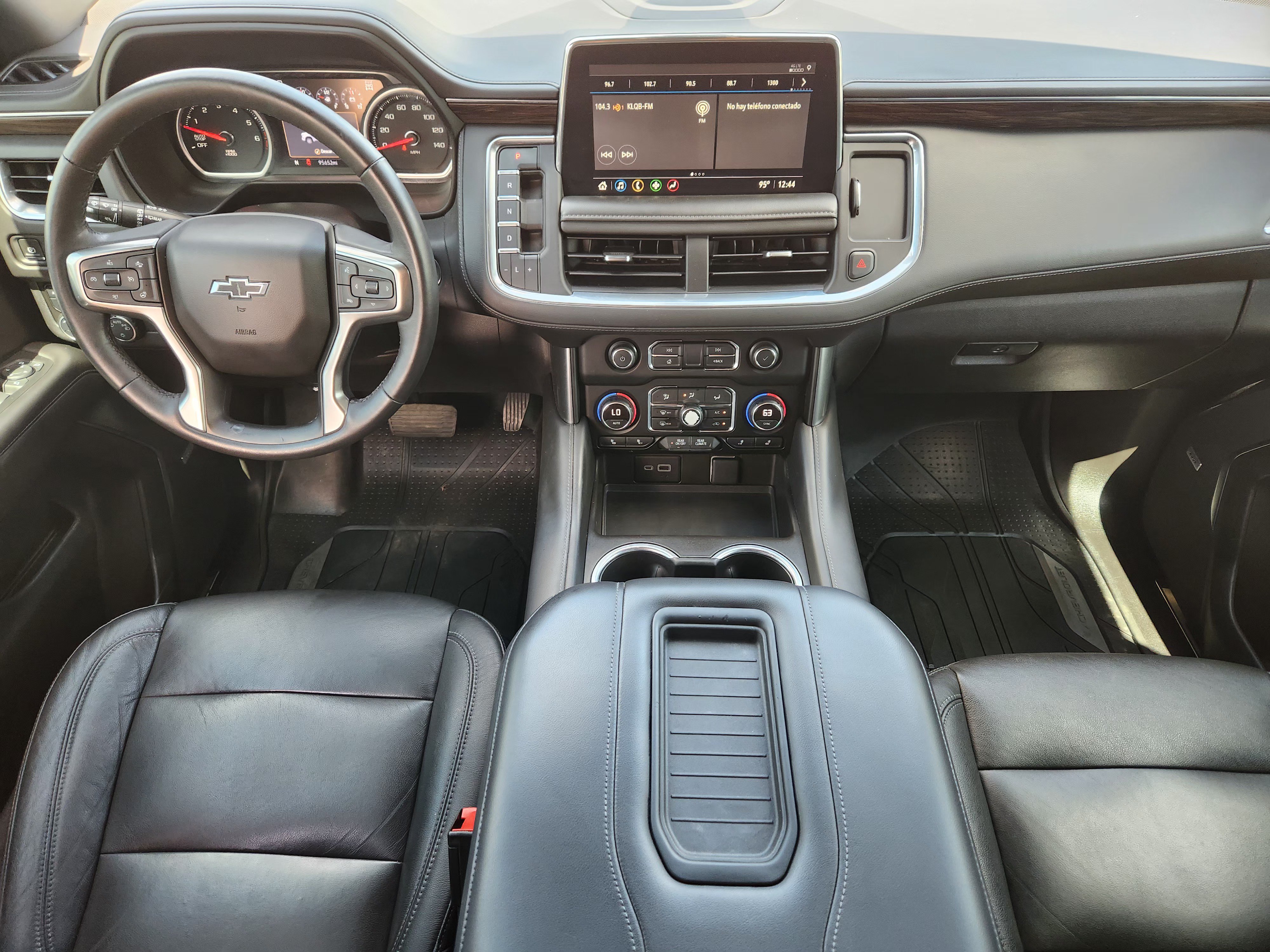 Used 2021 Chevrolet Suburban Z71 w/ Z71 Off-Road Package AWD/4WD image 25