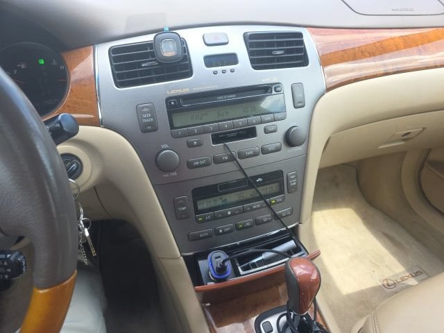 Used 2006 Lexus ES 330 FWD image 16