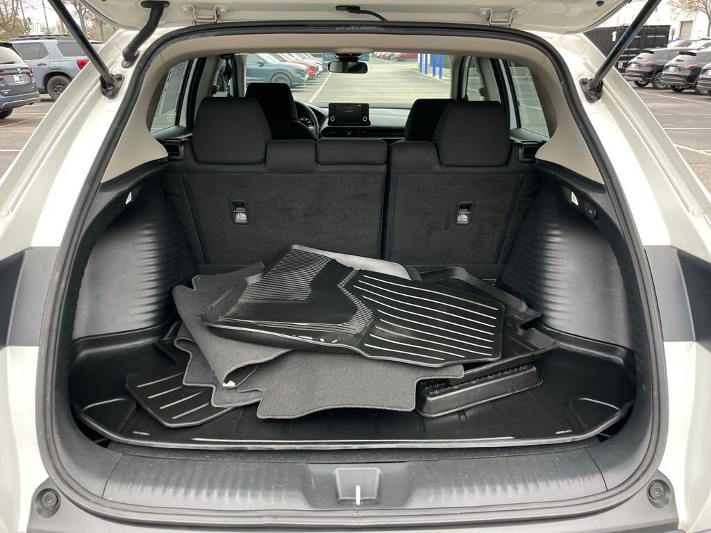 Used 2025 Honda HR-V LX image 40