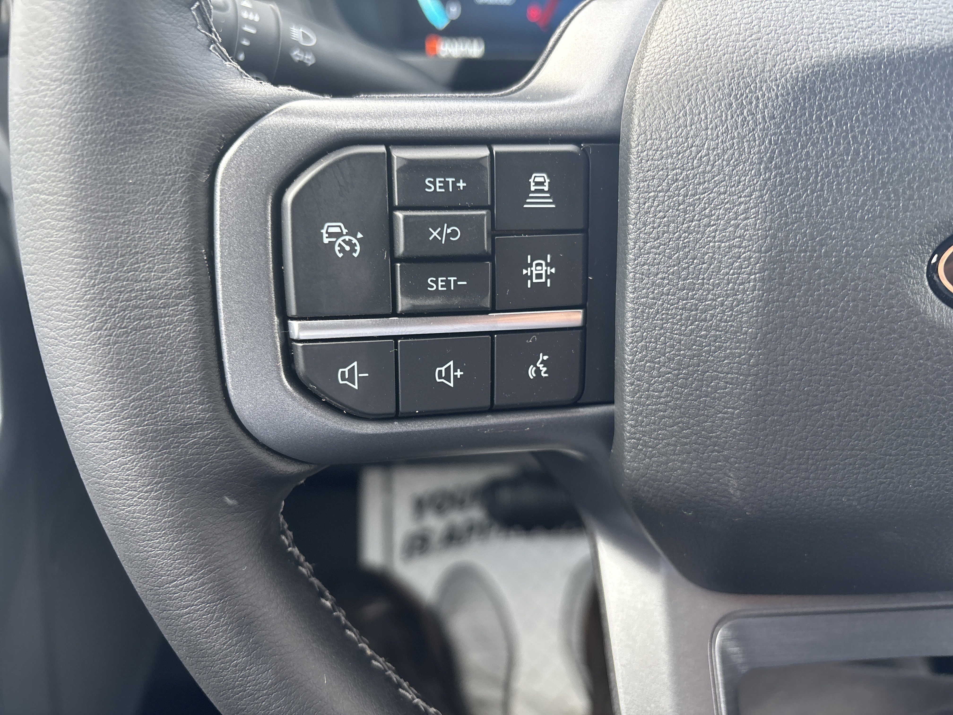 New 2025 Ford F150 XLT w/ Equipment Group 302A MID image 19