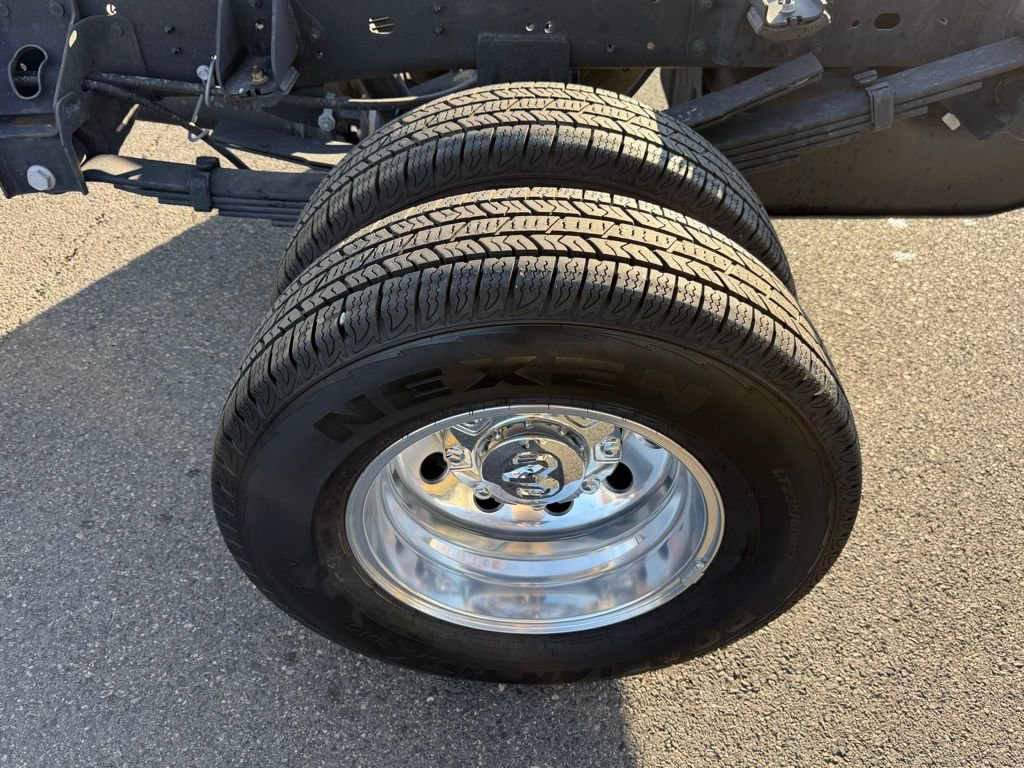 Used 2025 RAM 3500 Tradesman w/ Chrome Appearance Group image 13