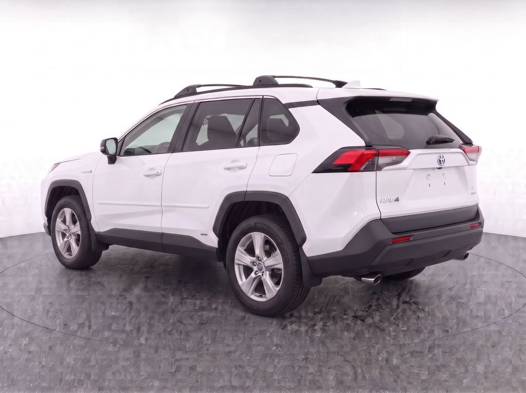 Used 2021 Toyota RAV4 LE w/ Carpet Mat Package (TMS) AWD/4WD image 3