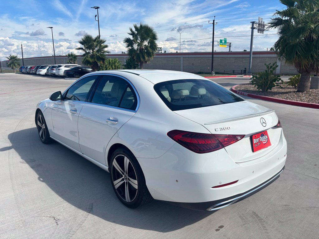 Used 2024 Mercedes-Benz C 300 Sedan image 4