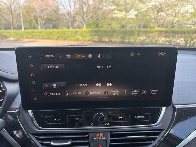 Used 2023 Nissan Altima 2.5 SR w/ SR Premium Package FWD image 15