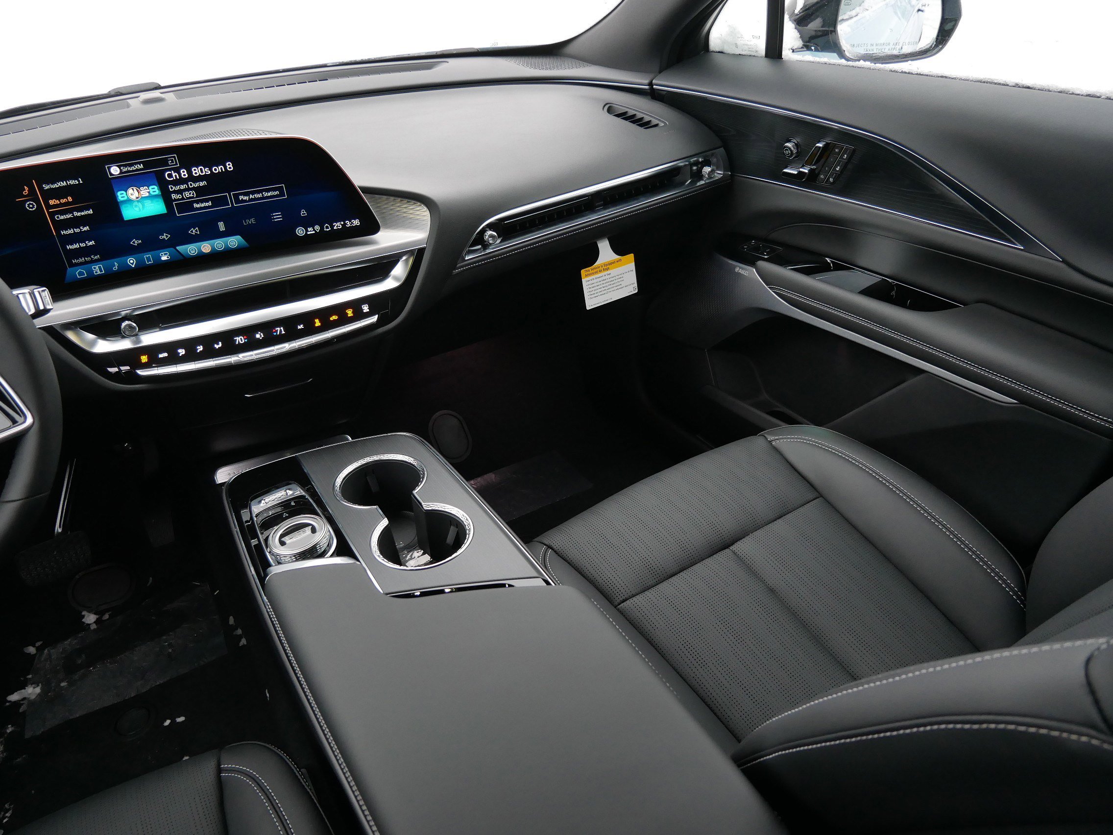 New 2026 Cadillac Lyriq Premium Sport image 9