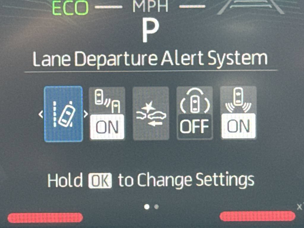 Used 2025 Toyota 4Runner SR5 AWD/4WD image 19