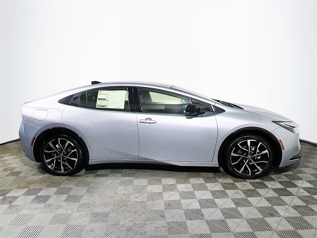 New 2026 Toyota Prius XSE image 9