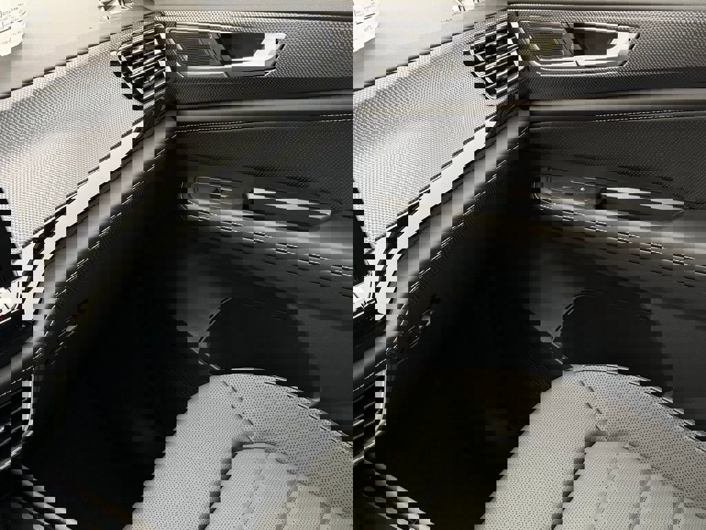 New 2026 Volkswagen Atlas Cross Sport SEL image 36