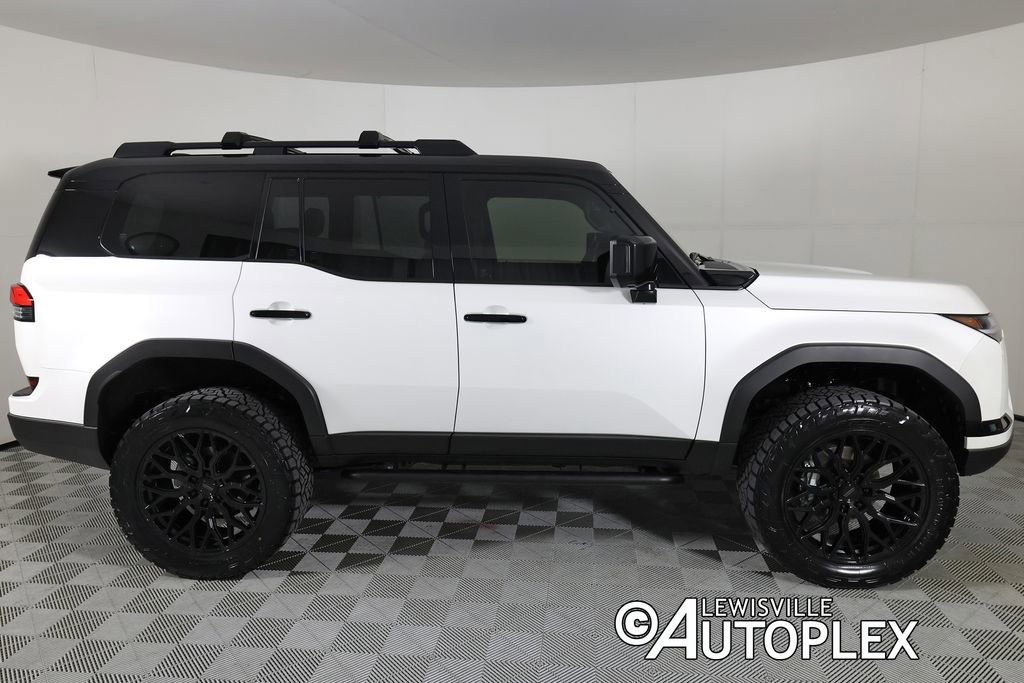 Used 2026 Lexus GX 550 image 4