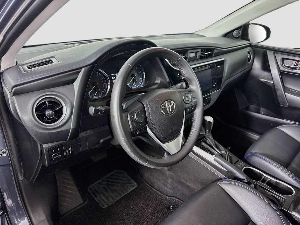 Certified 2017 Toyota Corolla XSE FWD image 9