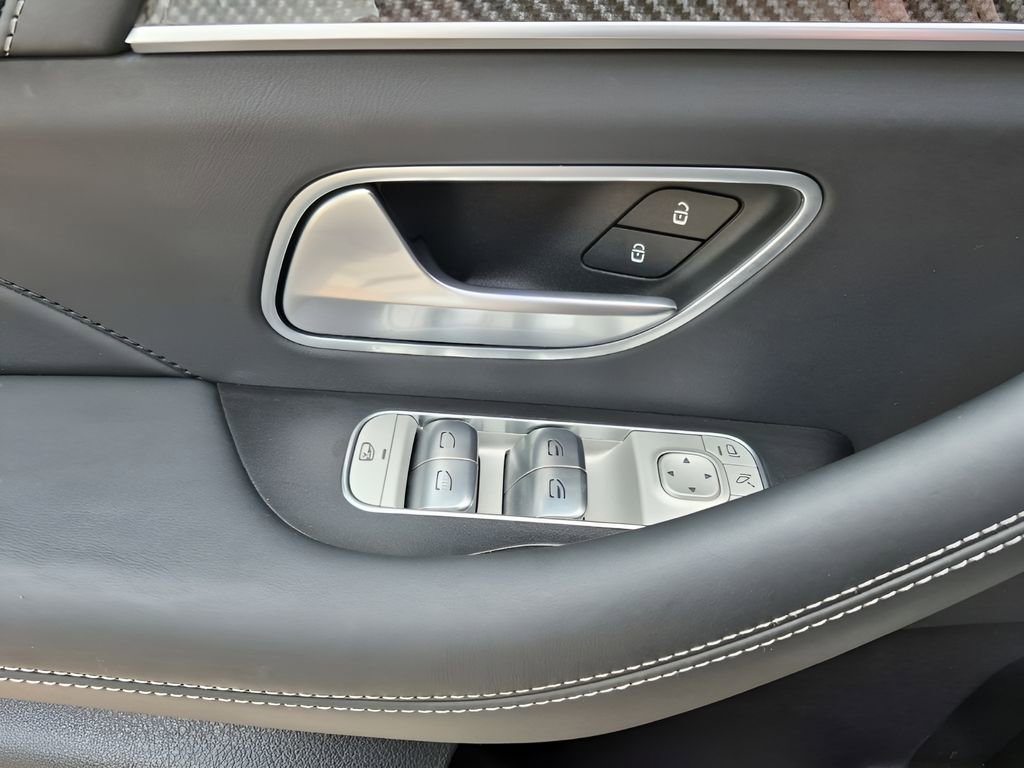 Used 2024 Mercedes-Benz GLS 63 AMG 4MATIC image 28