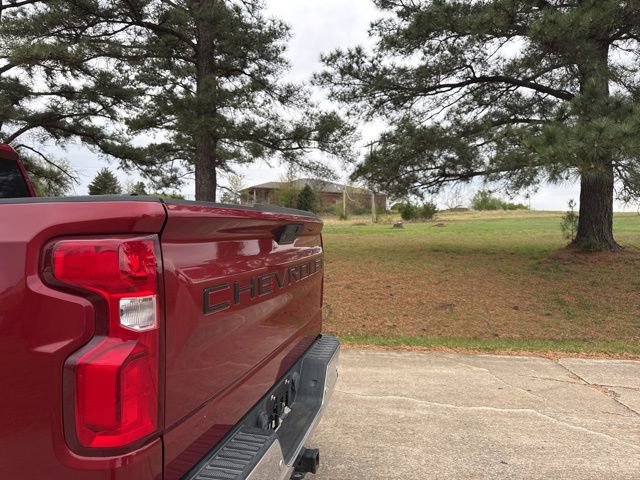 Used 2019 Chevrolet Silverado 1500 LTZ w/ LTZ Texas Edition RWD image 12