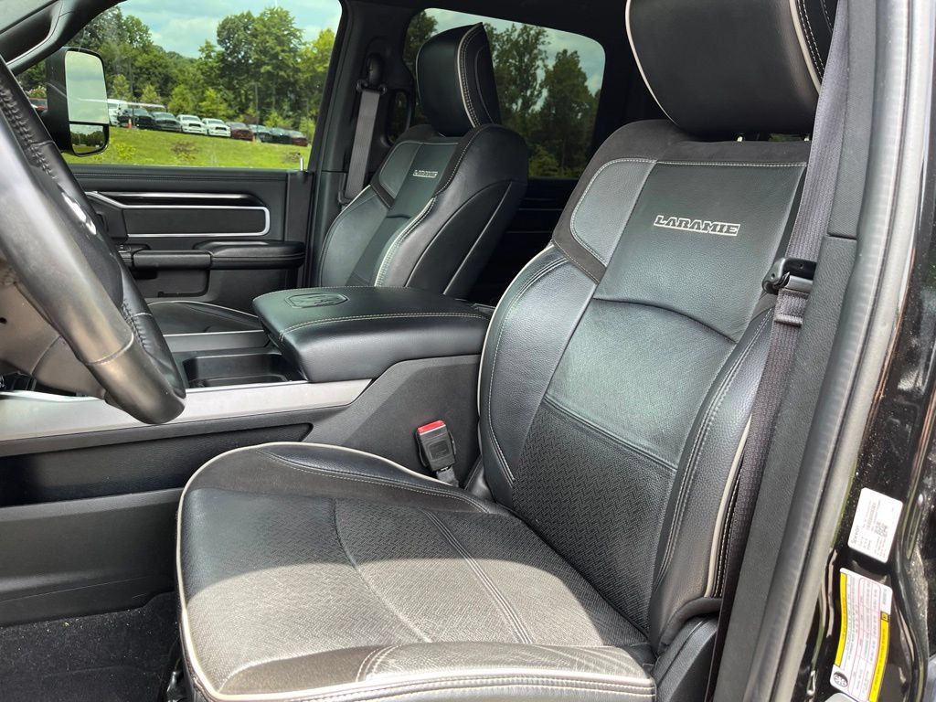 Used 2021 RAM 2500 Laramie w/ Night Edition AWD/4WD image 7