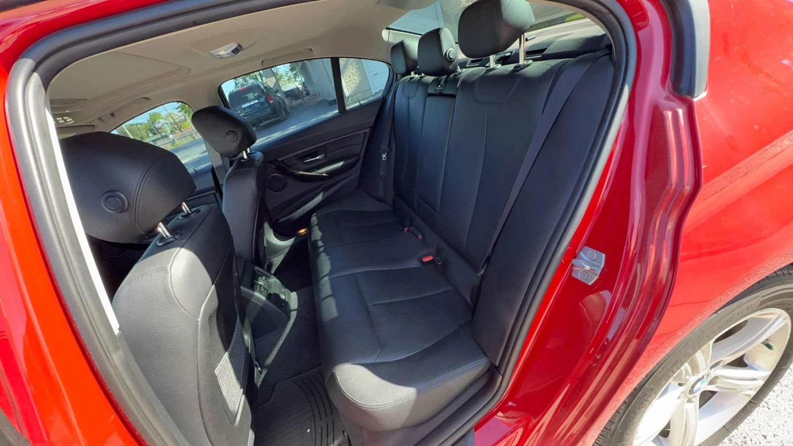 Used 2014 BMW 328i xDrive Sedan AWD/4WD image 15