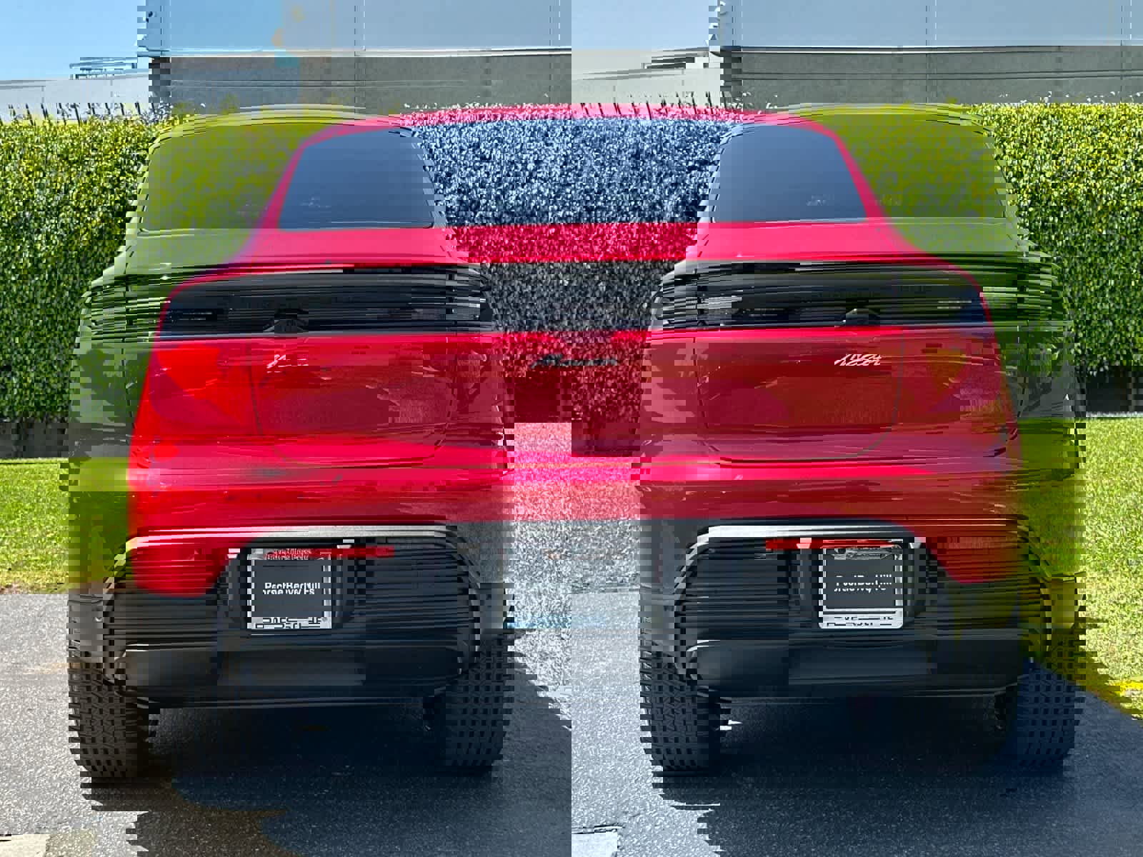 New 2026 Porsche Macan Electric image 7