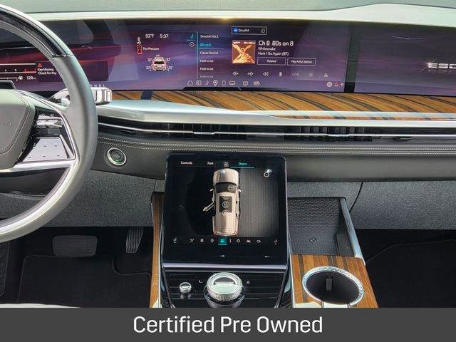 Certified 2025 Cadillac Escalade Sport Platinum AWD/4WD image 17