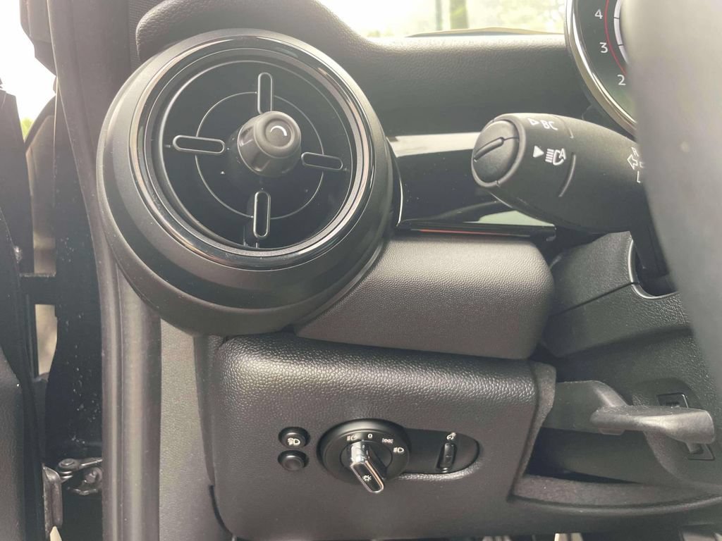 Used 2024 MINI Cooper John Cooper Works w/ Signature Upholstery Package FWD image 21