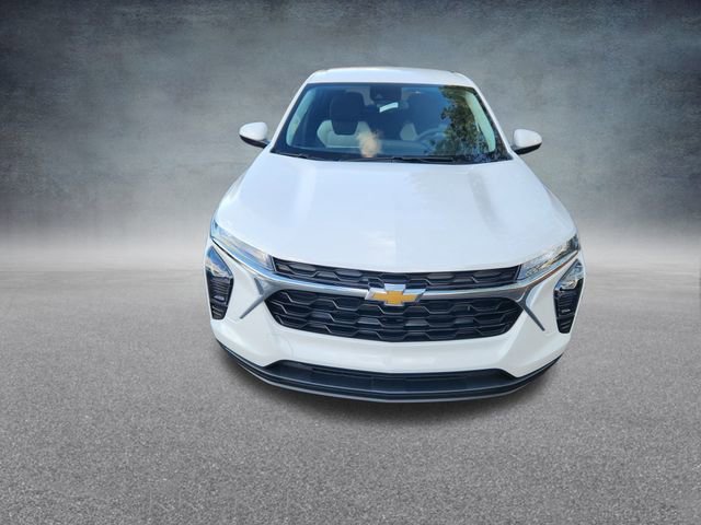 New 2026 Chevrolet Trax LS w/ LS Convenience Package image 2