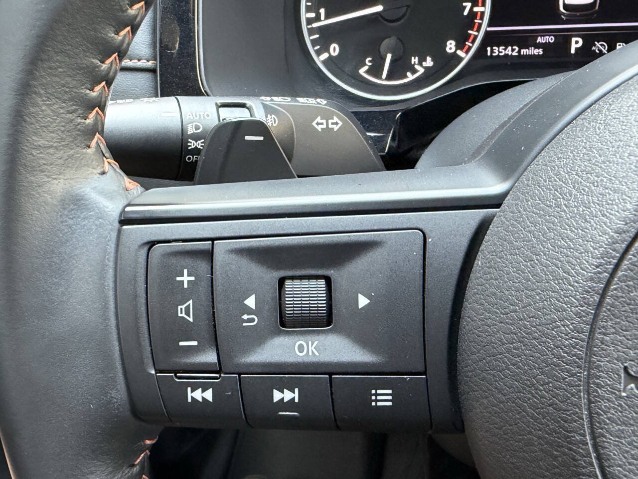 Used 2025 Nissan Pathfinder Rock Creek AWD/4WD image 25