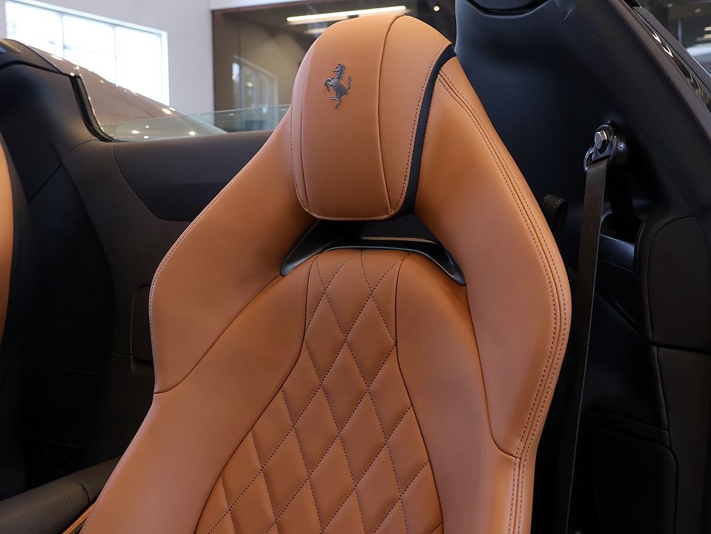Certified 2022 Ferrari 812 GTS RWD image 49