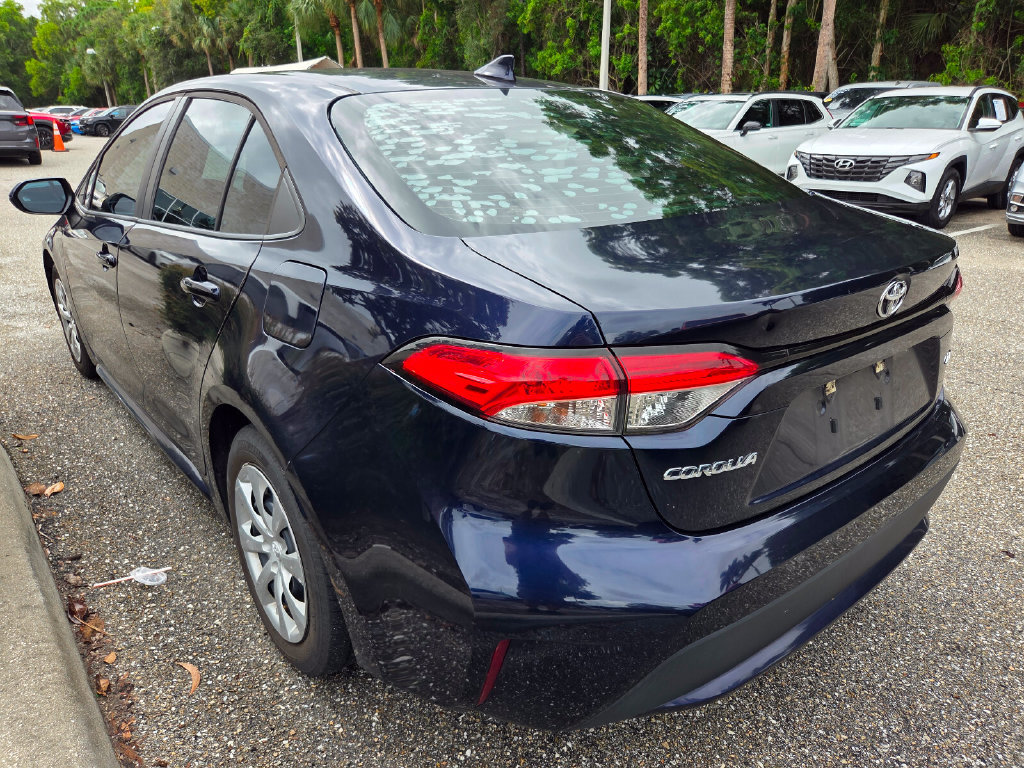 Used 2021 Toyota Corolla LE FWD image 4