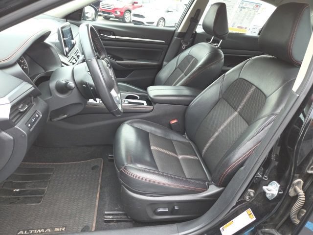 Used 2024 Nissan Altima 2.5 SR FWD image 9