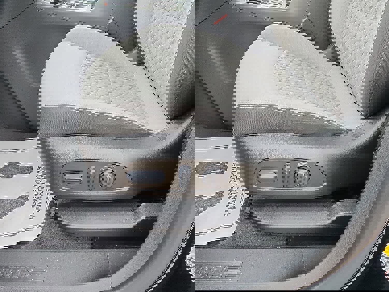 Used 2023 Chevrolet Equinox LS w/ LS Convenience Package image 20