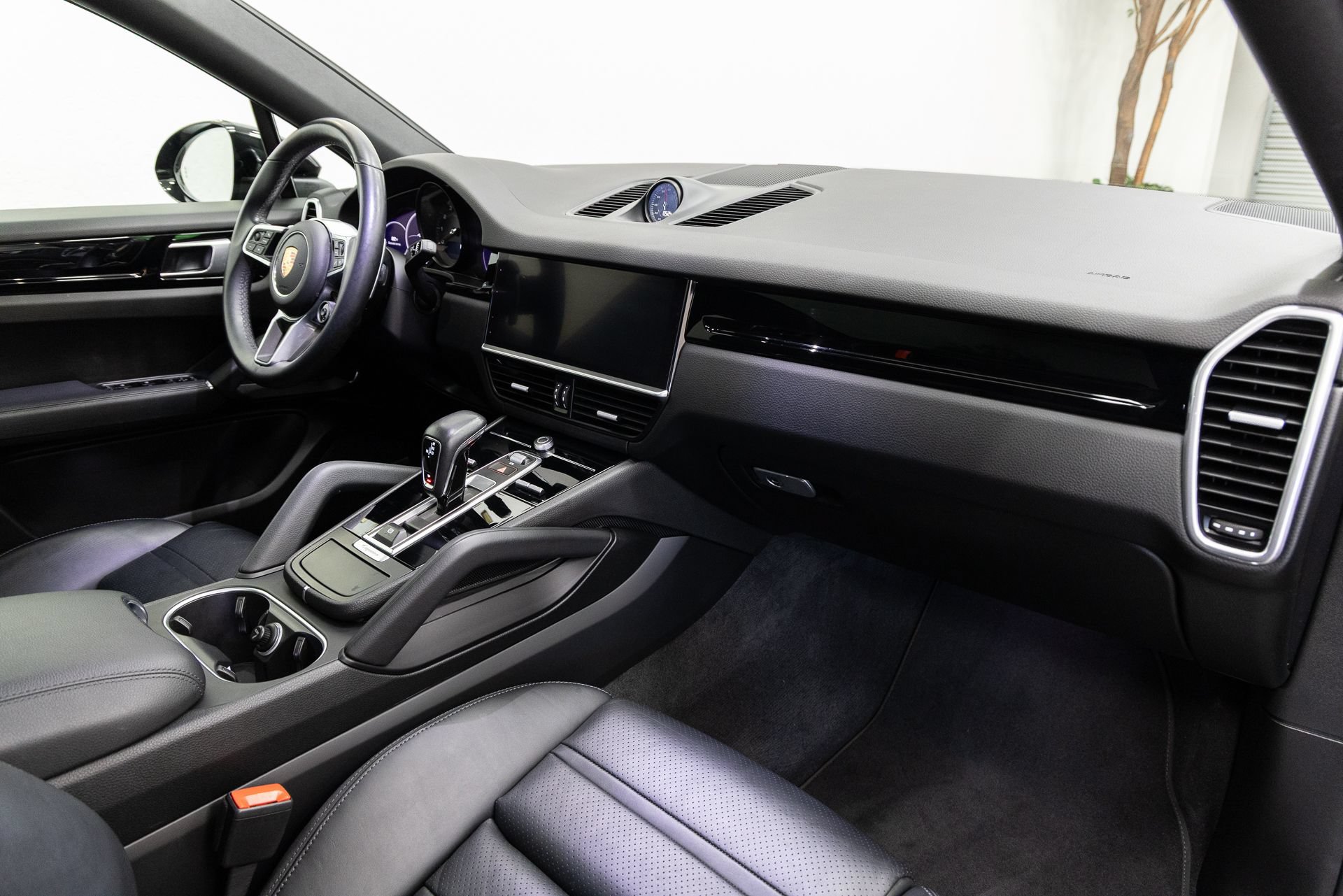 Used 2021 Porsche Cayenne Coupe AWD/4WD image 13
