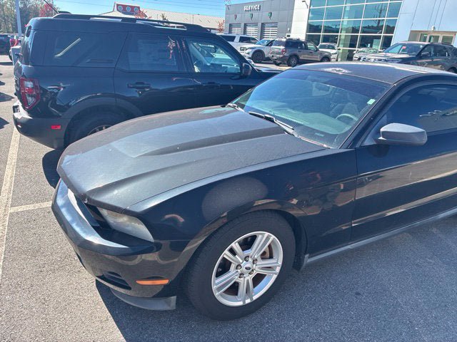 Used 2012 Ford Mustang Coupe RWD image 4