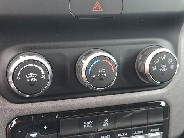 Used 2024 RAM 2500 Tradesman w/ Chrome Appearance Group image 15