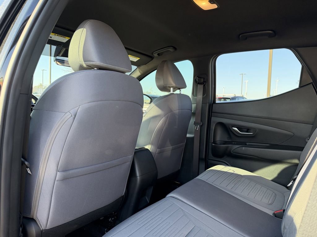 Used 2023 Hyundai Santa Cruz SE image 13