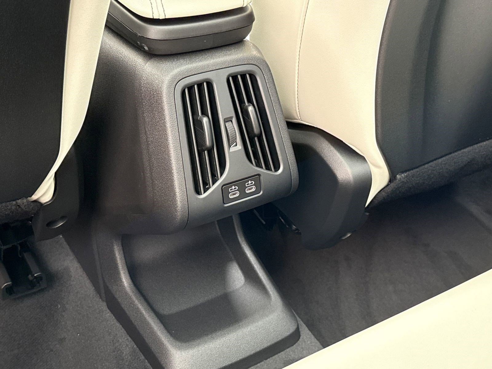 Used 2026 BMW X1 xDrive28i image 23